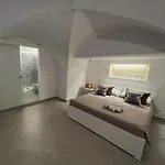 Appartamento Palazzo Dei Duchi D'amico - -tralevolte Del '700 Palermo