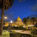 Appartamento Palazzo Dei Duchi D'amico - -tralevolte Del '700 Palermo