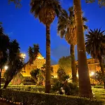 Palazzo Dei Duchi D'amico - -tralevolte Del '700 Appartamento *