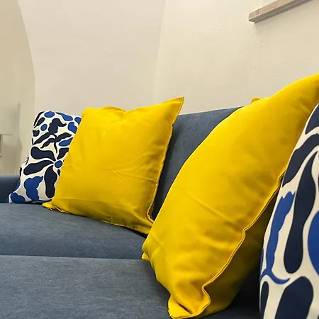 Palazzo Dei Duchi D'Amico - Apartment -