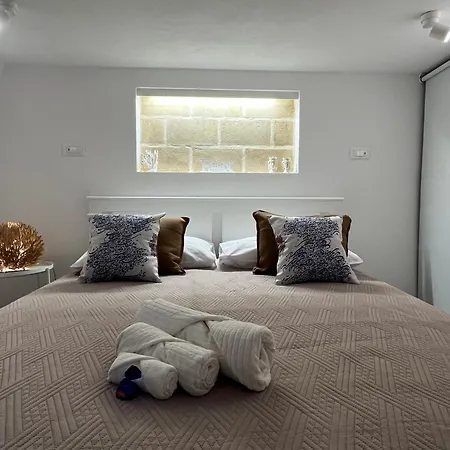 Palazzo Dei Duchi D'Amico - Apartment -